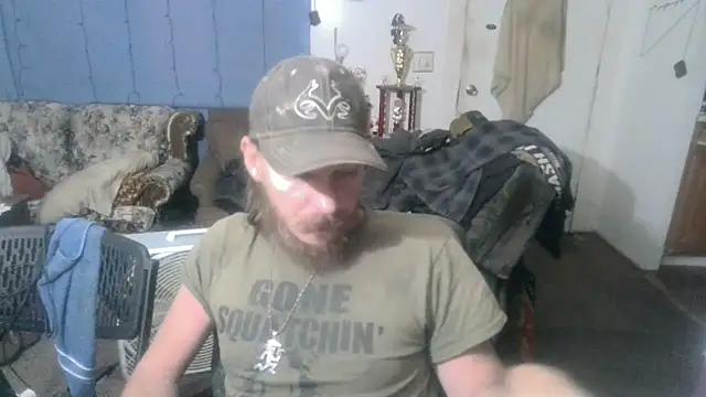 Snapshot of Poundtown1226 chatting on September 2025 03:29:01 AM Poundtown1226 online show from September 2025 03:29:01 AM