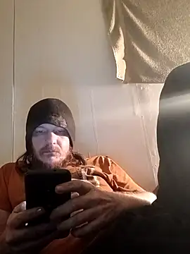 Snapshot of Poundtown1226 chatting on February 2026 12:28:01 AM Poundtown1226 online show from February 2026 12:28:01 AM