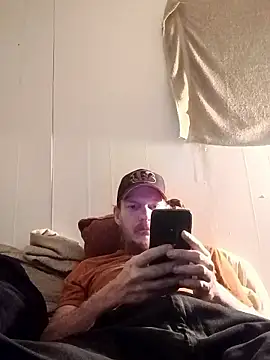 Snapshot of Poundtown1226 chatting on February 2026 02:41:01 AM Poundtown1226 online show from February 2026 02:41:01 AM