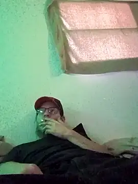 Snapshot of Poundtown1226 chatting on February 2026 09:24:02 PM Poundtown1226 online show from February 2026 09:24:02 PM