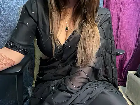 YoursSuku online show from October 2025 09:04:02 PM