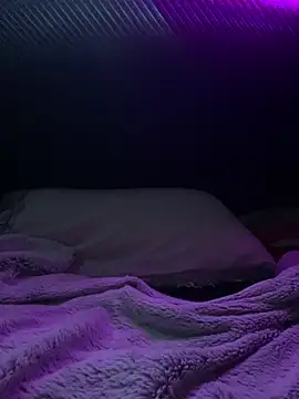 Leaa2000 online show from October 2025 09:24:01 PM