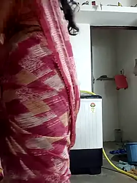 Snapshot of monu_bhabi chatting on February 2026 02:12:02 AM monu bhabi online show from February 2026 02:12:02 AM