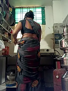 Snapshot of monu_bhabi chatting on March 2026 07:20:02 AM monu bhabi online show from March 2026 07:20:02 AM