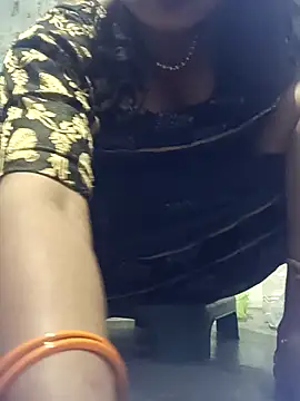 Snapshot of monu_bhabi chatting on April 2026 02:47:02 PM monu bhabi online show from April 2026 02:47:02 PM