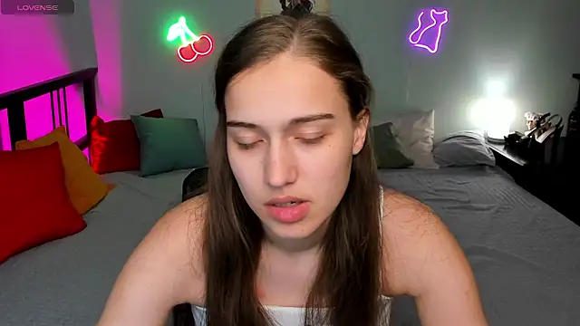 Snapshot of Alisa__Kelly chatting on October 2025 01:17:02 AM Alisa Kelly online show from October 2025 01:17:02 AM