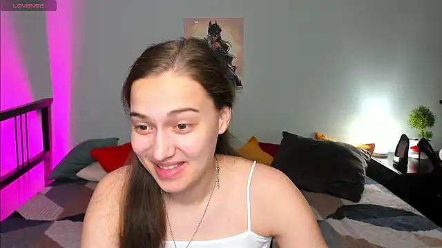 Snapshot of Alisa__Kelly chatting on October 2025 12:40:02 AM Alisa Kelly online show from October 2025 12:40:02 AM