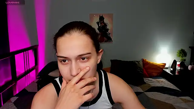 Snapshot of Alisa__Kelly chatting on October 2025 12:27:01 AM Alisa Kelly online show from October 2025 12:27:01 AM