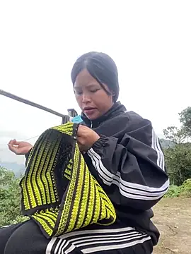 O o UwU o O online show from November 2025 02:43:02 AM