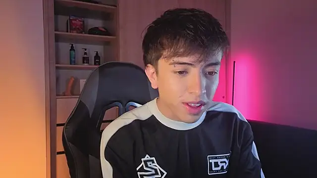 Snapshot of onlinenico chatting on November 2025 11:05:01 PM onlinenico online show from November 2025 11:05:01 PM