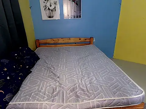 Petite HugeCock online show from May 2026 11:05:01 AM