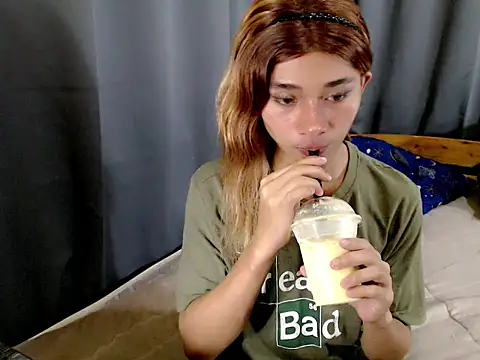 Petite HugeCock online show from July 2026 02:08:02 PM