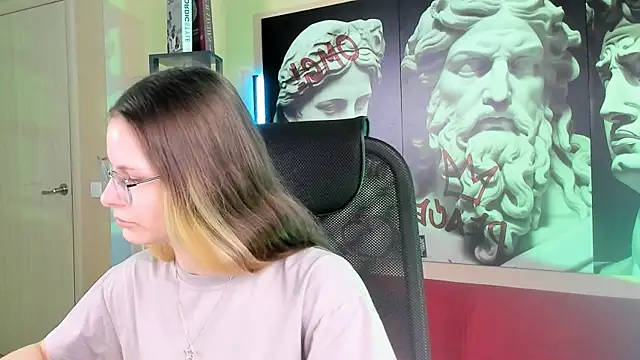 Snapshot of Carrie_Rose chatting on September 2025 04:17:01 AM Carrie Rose online show from September 2025 04:17:01 AM