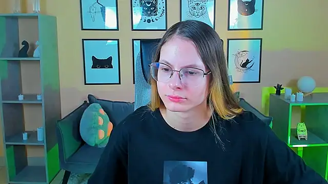 Snapshot of Carrie_Rose chatting on October 2025 02:23:02 AM Carrie Rose online show from October 2025 02:23:02 AM