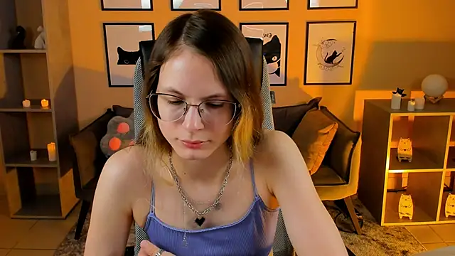 Snapshot of Carrie_Rose chatting on October 2025 02:24:01 AM Carrie Rose online show from October 2025 02:24:01 AM