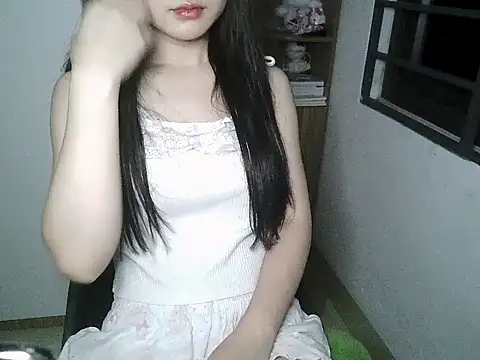 Snapshot of Annabelle-e chatting on September 2025 06:54:01 PM Annabelle-e online show from September 2025 06:54:01 PM