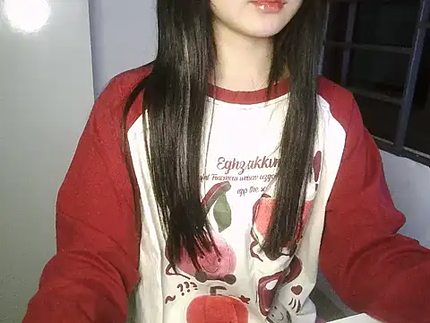 Snapshot of Annabelle-e chatting on November 2025 03:35:01 PM Annabelle-e online show from November 2025 03:35:01 PM