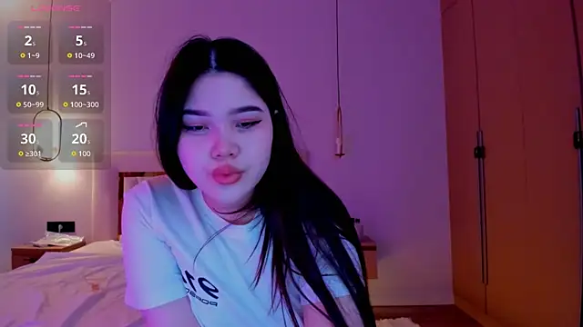 yummmymommy online show from September 2025 09:10:02 AM