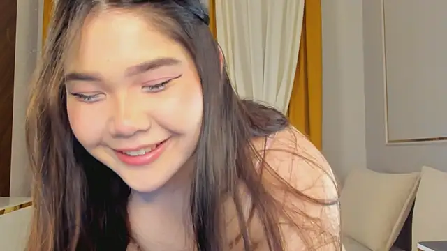 yummmymommy online show from October 2025 01:53:01 PM