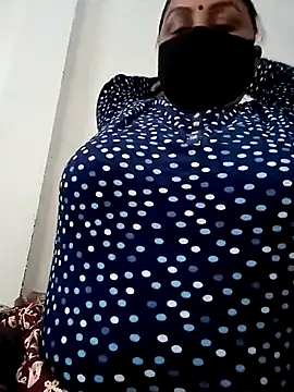 Rakhi sawant143 online show from November 2025 02:11:01 AM