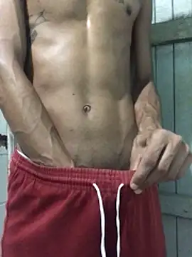 Snapshot of lcsexy45 chatting on February 2026 04:40:01 PM lcsexy45 online show from February 2026 04:40:01 PM