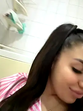 Snapshot of CataleyaSyrene chatting on November 2025 02:34:01 AM CataleyaSyrene online show from November 2025 02:34:01 AM