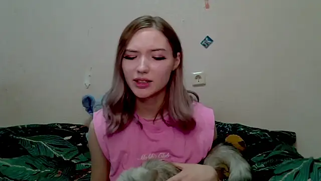  kikiclark   online show from October 2025 02:07:02 PM