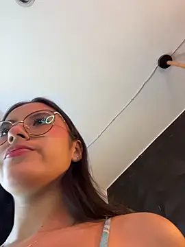 Juanita-Diaz online show from November 2025 08:33:02 PM