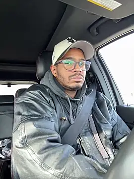 Snapshot of Jariushot3 chatting on February 2026 04:44:02 PM Jariushot3 online show from February 2026 04:44:02 PM