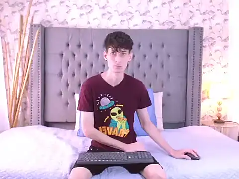 Luke Carter online show from September 2025 01:00:01 PM