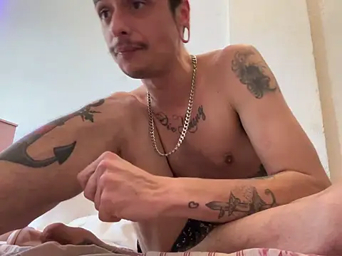 chrisalmeid  online show from October 2025 08:20:02 PM