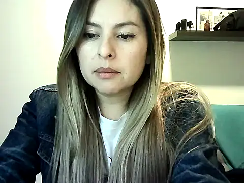 Valery  Rouse  online show from July 2026 12:31:02 AM