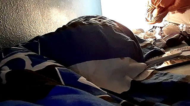 GeilerHSVFAN1989 online show from December 2025 04:09:01 AM