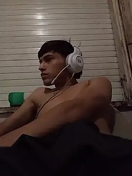 Snapshot of MYM69_- chatting on January 2026 05:27:02 PM MYM69 - online show from January 2026 05:27:02 PM