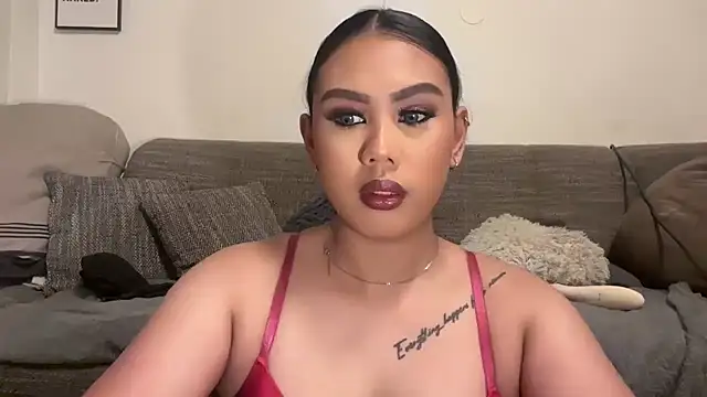 Snapshot of EclipseX_ chatting on November 2025 12:35:02 AM EclipseX online show from November 2025 12:35:02 AM