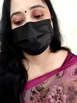 Monica cams online show from September 2025 05:22:01 AM