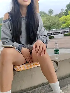 Snapshot of shaoshao-7758 chatting on September 2025 12:47:02 AM shaoshao-7758 online show from September 2025 12:47:02 AM