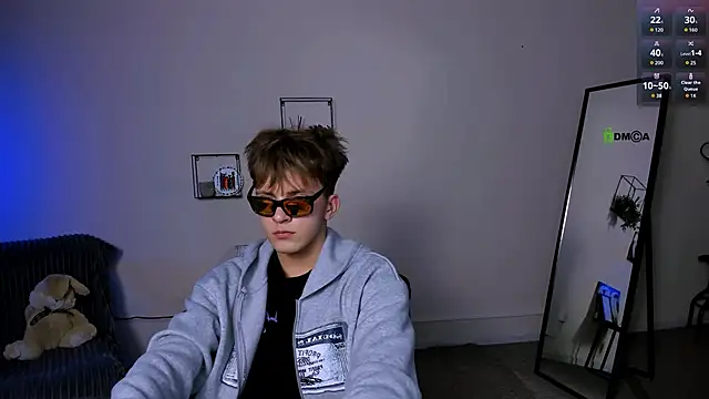 travis wolf  online show from September 2025 07:25:01 PM