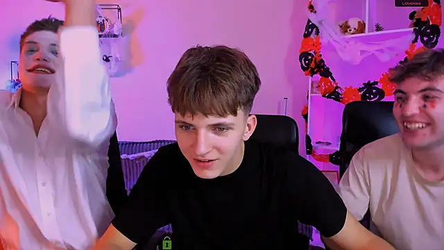 travis wolf  online show from October 2025 09:16:02 PM