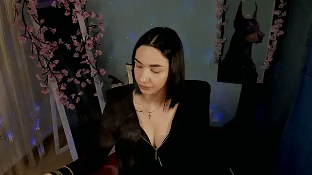 Snapshot of Bella_Night4 chatting on December 2025 07:48:02 AM Bella Night4 online show from December 2025 07:48:02 AM