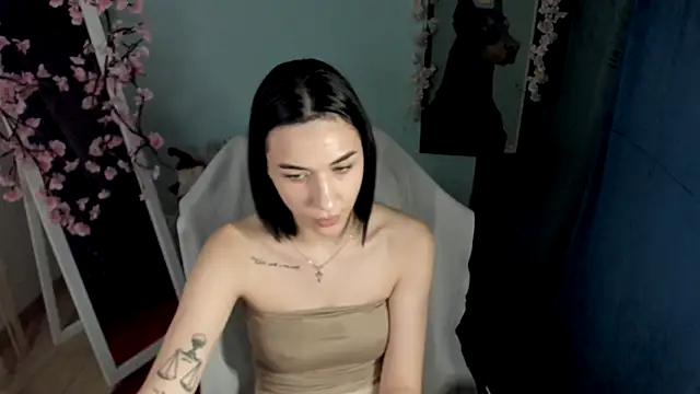 Snapshot of Bella_Night4 chatting on December 2025 08:45:02 AM Bella Night4 online show from December 2025 08:45:02 AM