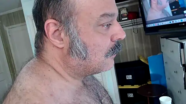 bullmusclejoe online show from April 2026 10:34:02 PM