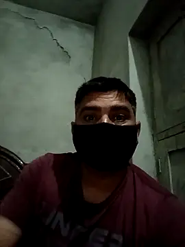 Manjit009 online show from April 2026 06:13:02 PM