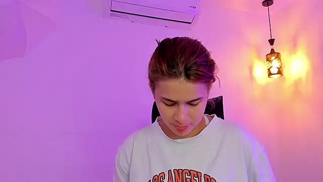 kaylajhonnes6 online show from September 2025 02:20:01 PM