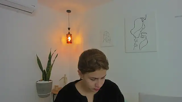 kaylajhonnes6 online show from October 2025 01:21:01 PM