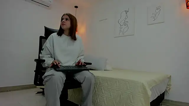 kaylajhonnes6 online show from October 2025 01:29:01 PM