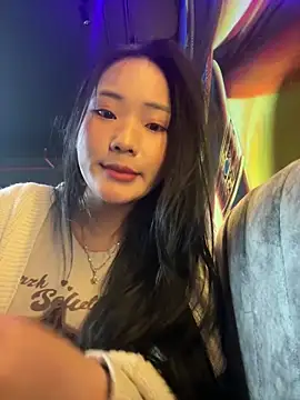 LylyBaby1888 online show from January 2026 09:51:01 PM