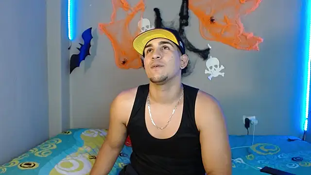 massimo vidal  online show from October 2025 05:24:01 AM