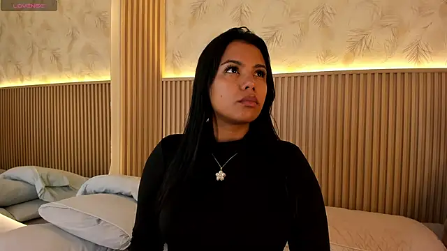 Snapshot of Liss-Reyes chatting on May 2026 01:30:01 PM Liss-Reyes online show from May 2026 01:30:01 PM