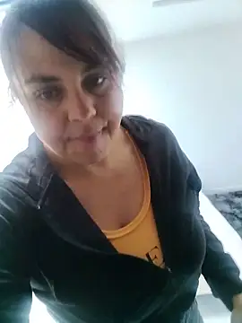 CARITOMIO online show from May 2026 07:33:02 PM